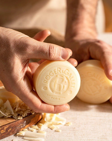 ROSE Savon Parfumé 100g - ROGER GALLET